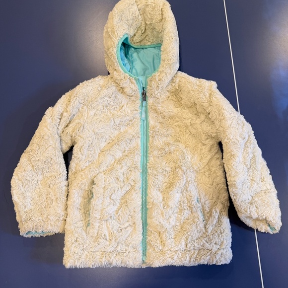 The North Face Girls Reversible Mossbud Jacket in aqua, Size 6 - Picture 10 of 12